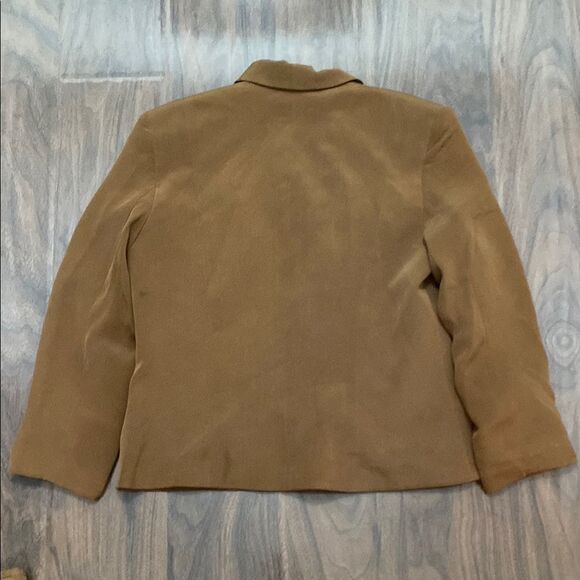 Vintage Dressbarn Brown Caramel Blazer and Skirt Suit 100% Silk - Picture 8 of 14